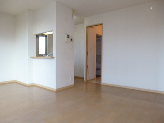 エッセ・ナイガイＡの居間・リビング|ダイニング