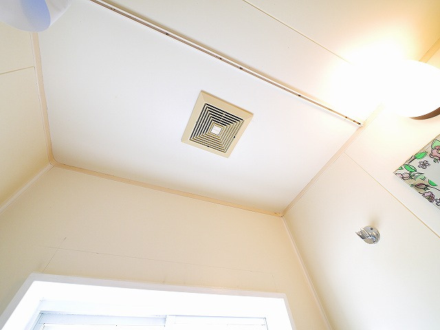 グリーンハイツⅠ（九条町）の設備|換気扇付きです