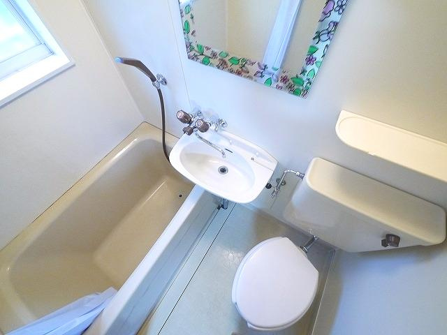 グリーンハイツⅠ（九条町）の洗面所|使いやすい洗面所です