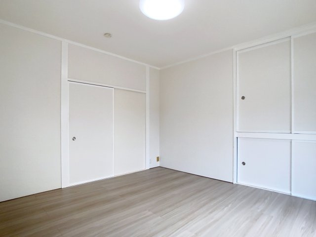 霞城ハイツの寝室