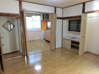 【居間・リビング】