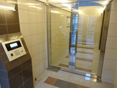 【エントランス】 | 服部サークⅡ