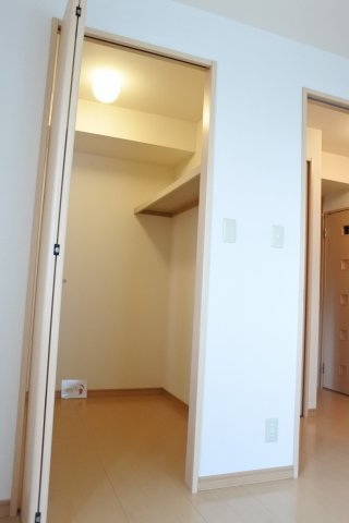 セルブランドS棟の収納