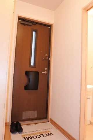 セルブランドS棟の玄関