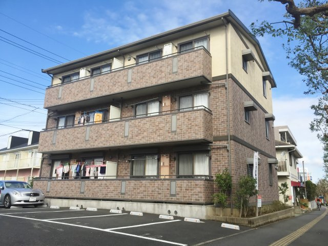 セルブランドS棟の外観