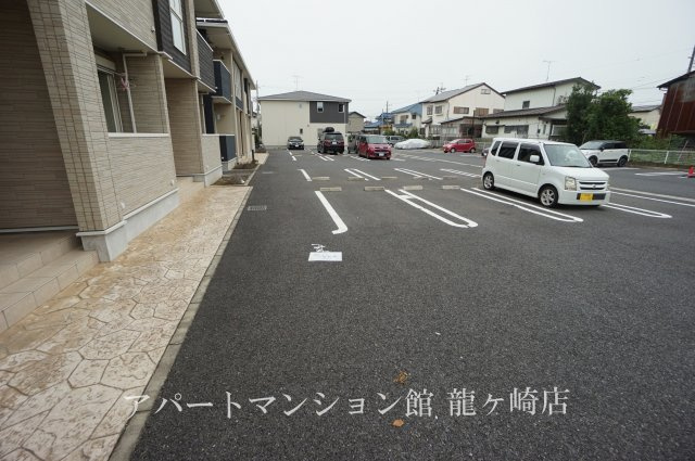グラン・リーオⅢの駐車場