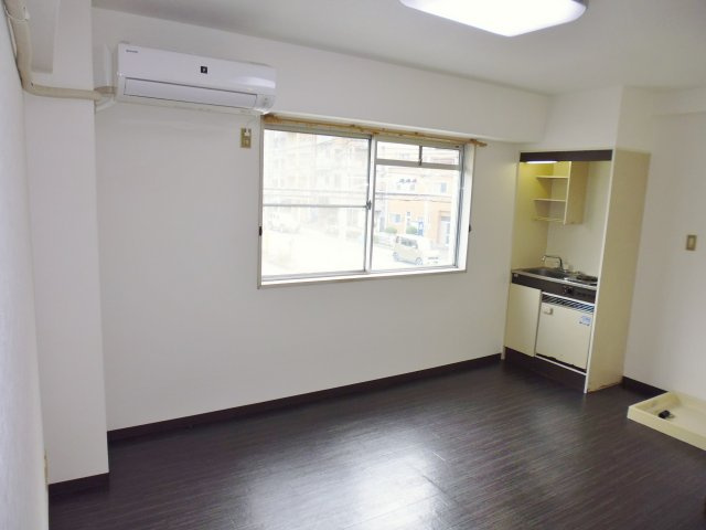 ハイツ樽屋町の洋室