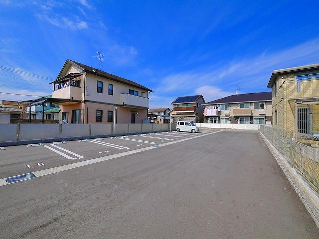コージーコートＡ（三笠）の駐車場|カースペースがあります