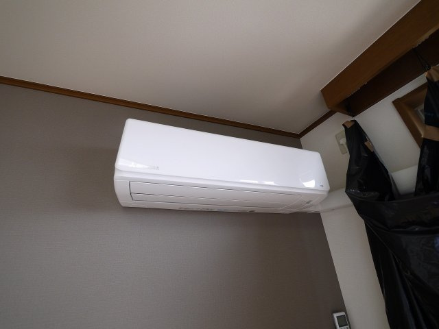 マンション　ヒライの設備|エアコン