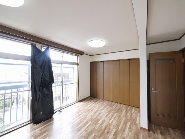 マンション　ヒライの洋室|使い勝手のいい洋室です