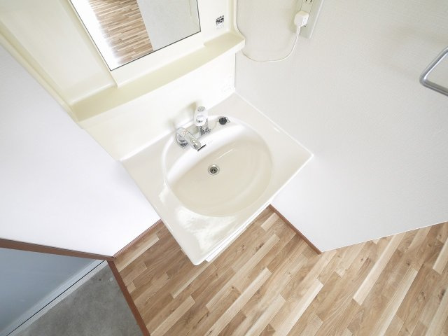 マンション　ヒライの洗面所|ゆったりとスペースのある洗面所