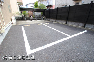 【駐車場】