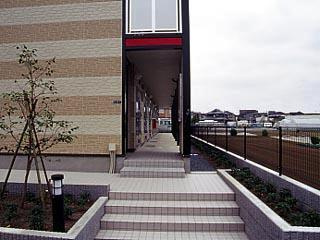 【エントランス】 | フォーブル２１