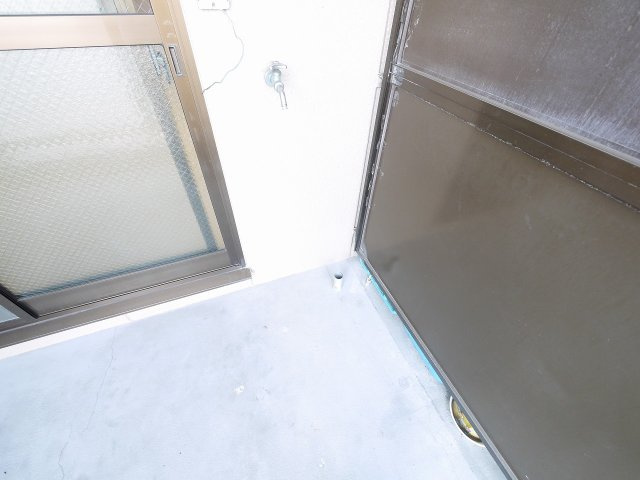 コーポ諏訪柳町の設備|洗濯機置場