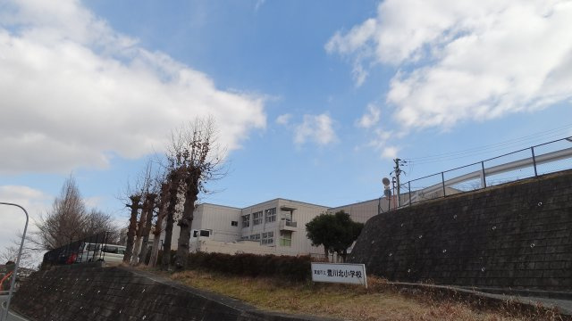 箕面市粟生間谷東７丁目　中古戸建