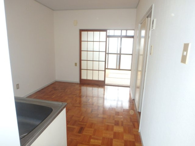 【居間・リビング】 | 第1コーポラス子ノ神