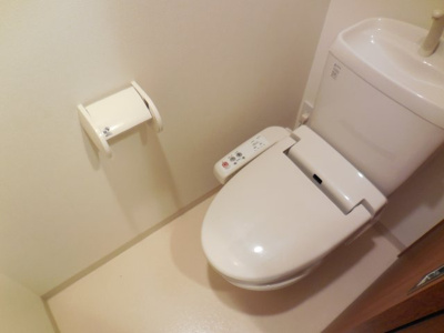 【トイレ】 | キューブコート | ウォッシュレット付きのトイレ