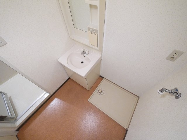サンプラザ南京終の洗面所|洗面所です