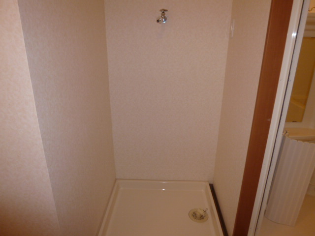 グラシアスのその他|洗濯機置き場