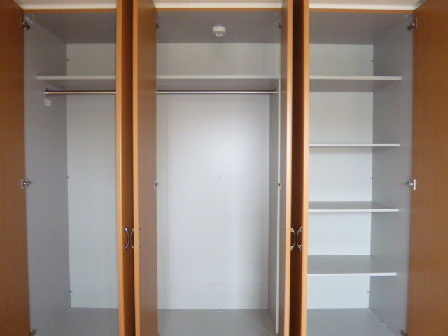 グラシアスの収納|クローゼット