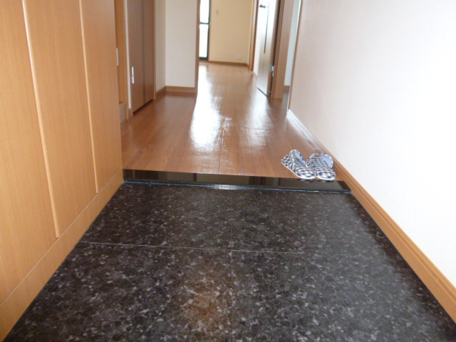 グラシアスの玄関