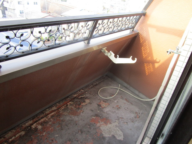 リオーラ塚本Ⅰのバルコニー