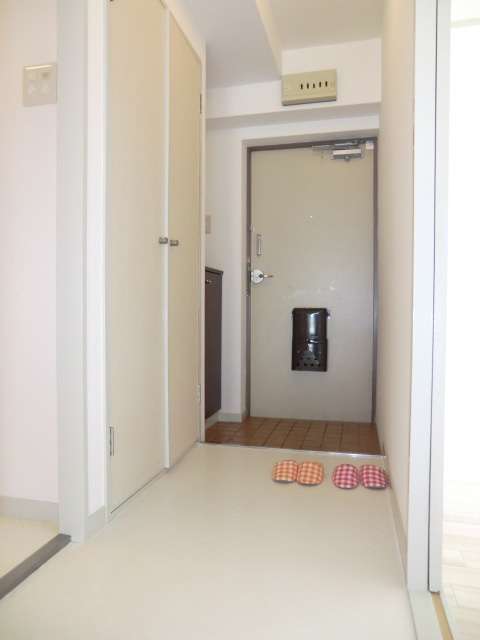 パークロッジマンションの玄関