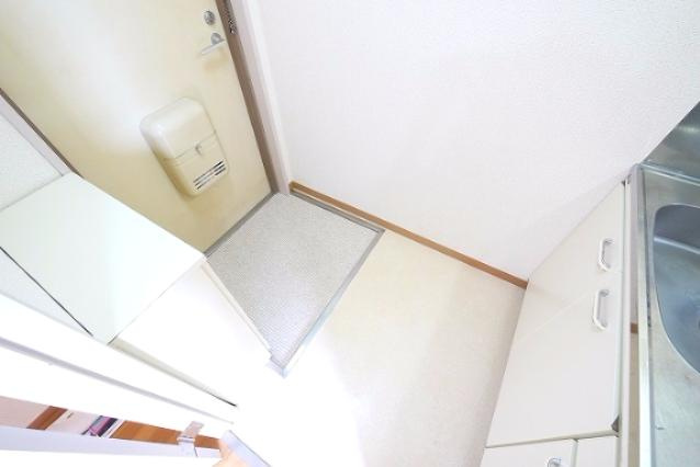 コーポ諏訪柳町の玄関|明るい玄関です