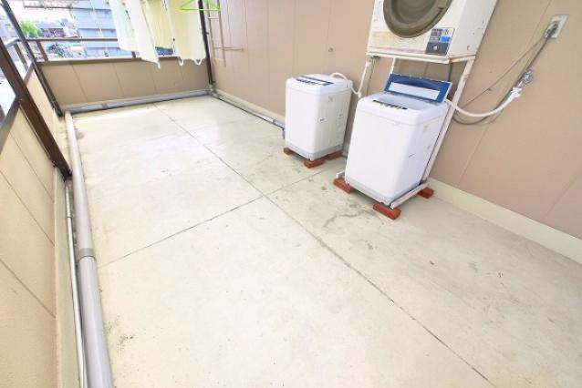 コーポ諏訪柳町のその他共用部分|共同コインランドリー
