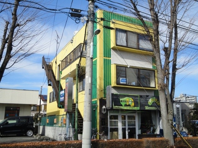 STCビルの外観
