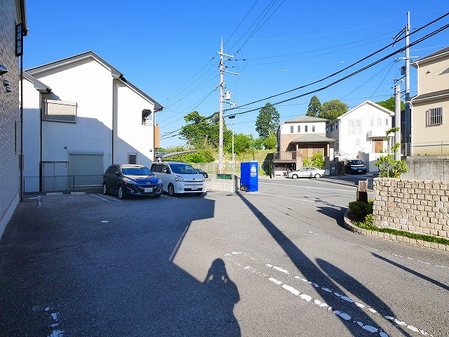 プリンシペ・カスガＡの駐車場|駐車場完備です