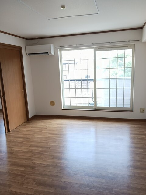 プラムフィールドAの居間・リビング