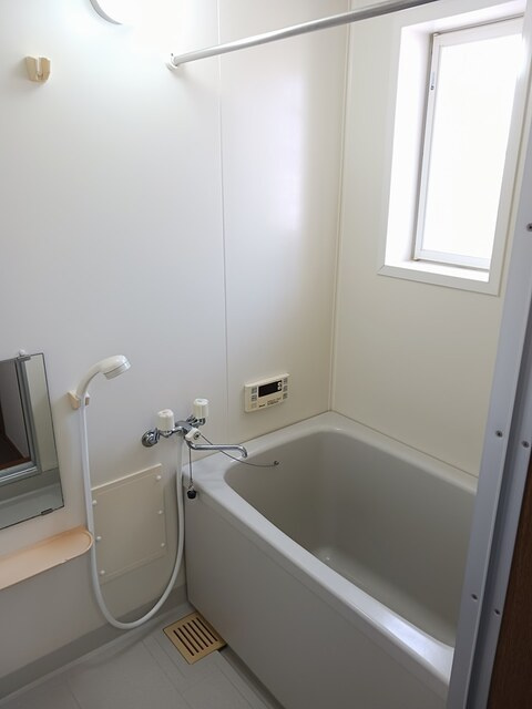 プラムフィールドAの浴室