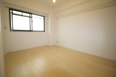 【寝室】 | ガーデンヒルズ