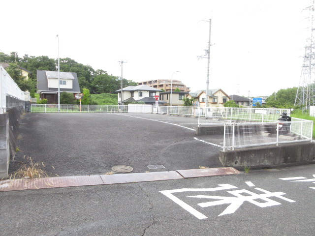 【外観】 | ウエルモータープールB