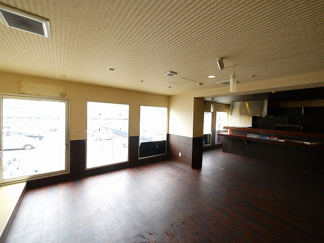 千曲ビルの内装