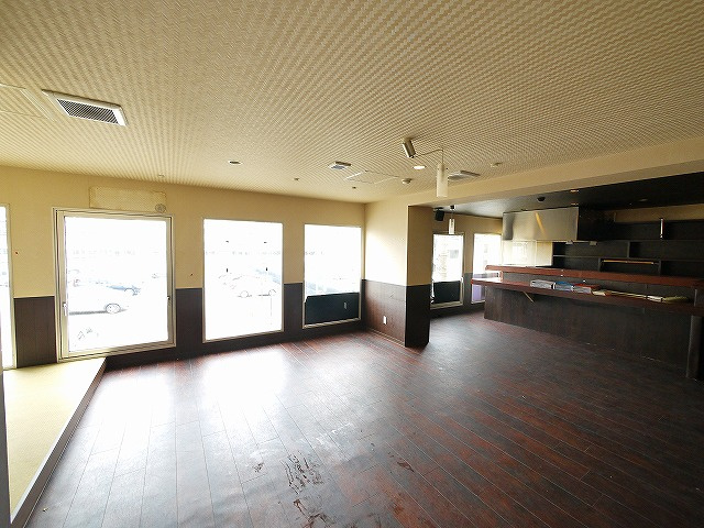 千曲ビルの内装