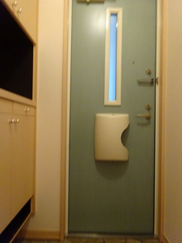 フェザーレジデンスAの玄関