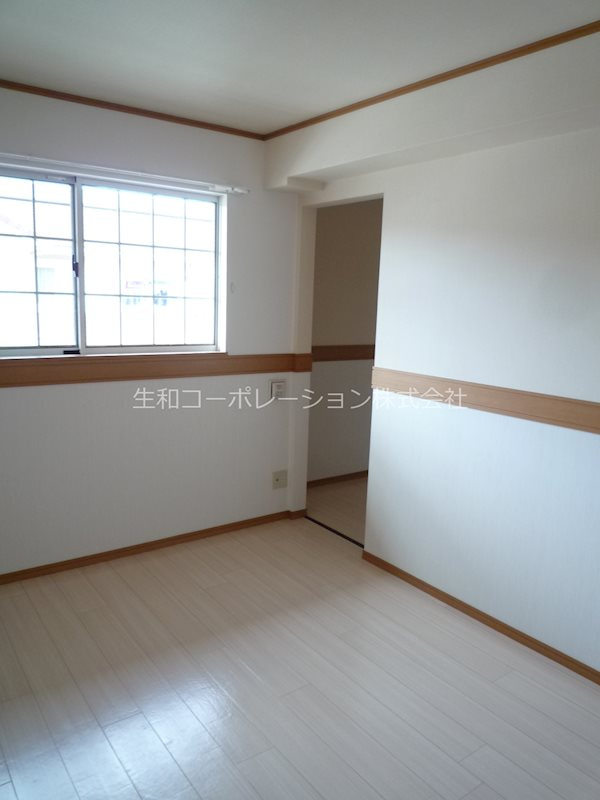 アジュールＡの洋室|落ち着いた色調の洋室です