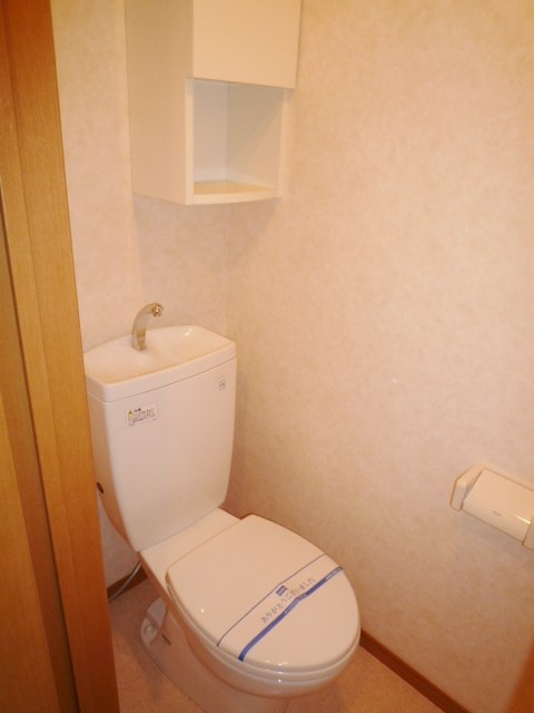 アジュールＡのトイレ|シンプルで使いやすいトイレです