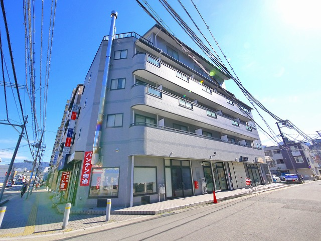 フレンテマツシマの外観