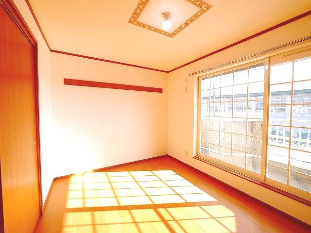 ラフィナートの内装|広々とした洋室です