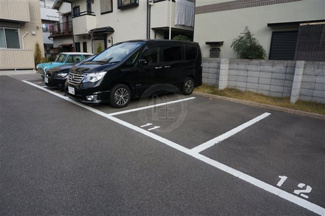 【駐車場】