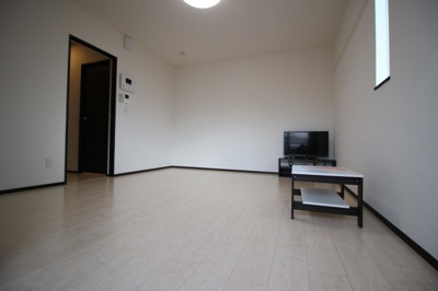 【洋室】 | レオネクストかぐや