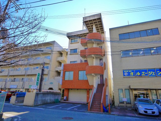 セイシェルビルの外観