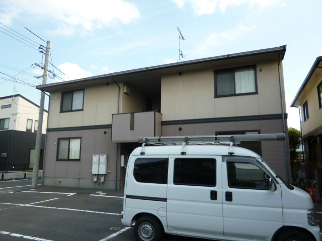 ふぁみーるみやけの駐車場