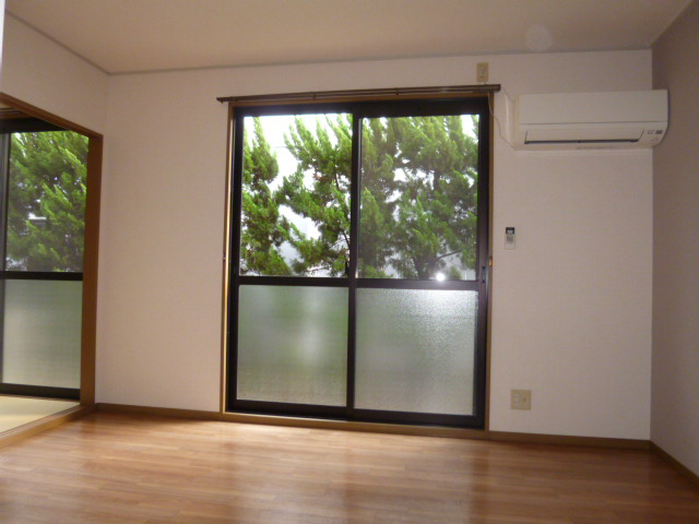 ふぁみーるみやけの居間・リビング|洋室