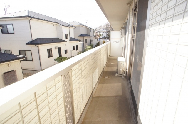 メゾンブロンシュのバルコニー|★広々としたバルコニー