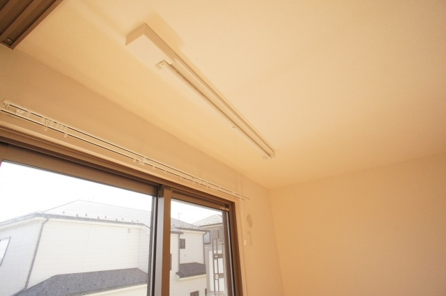 メゾンブロンシュの設備|★洋室室内物干し