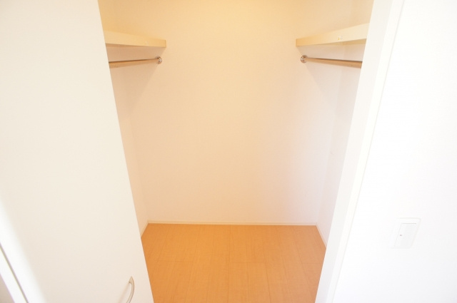 メゾンブロンシュの収納|★７．５帖洋室